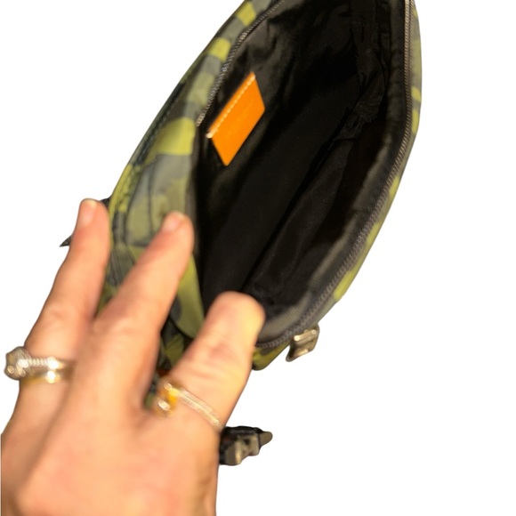 Dolce & Gabbana Camouflage Belt Bag - Picture 2 of 5